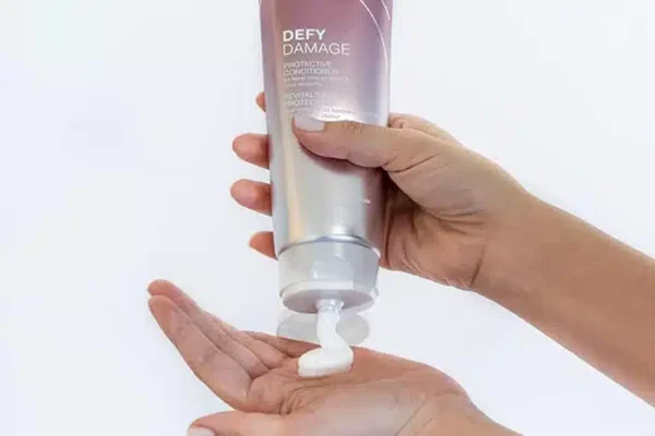 Joico Defy Damage Protective Conditioner – Zaštitni regenerator za jačanje kose i postojanost boje